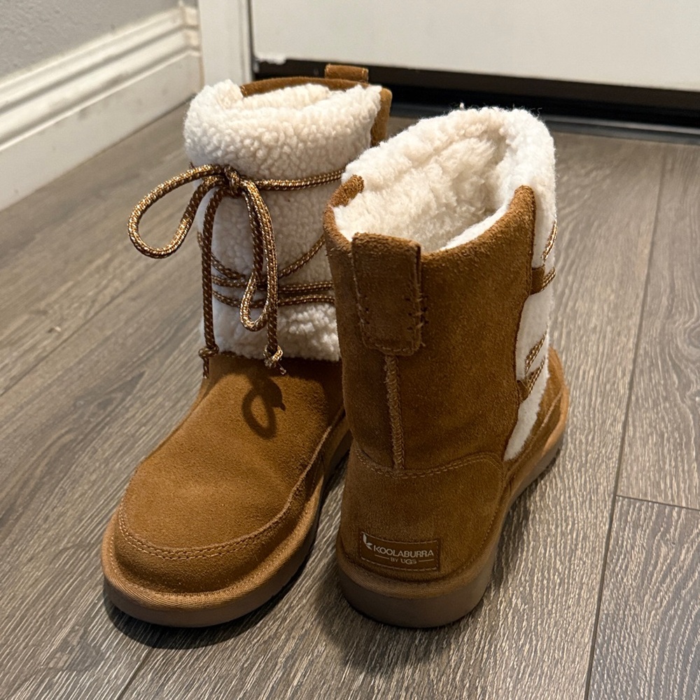 Koolaburra by UGG Brown and White Shearling Boots